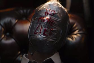 c9dcb627d8ae1e5d987bc530d7e6caf6e3-batman-emo-11.rhorizontal.w700