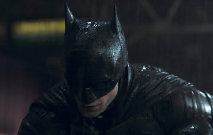 The_Batman_Trailer-696x442